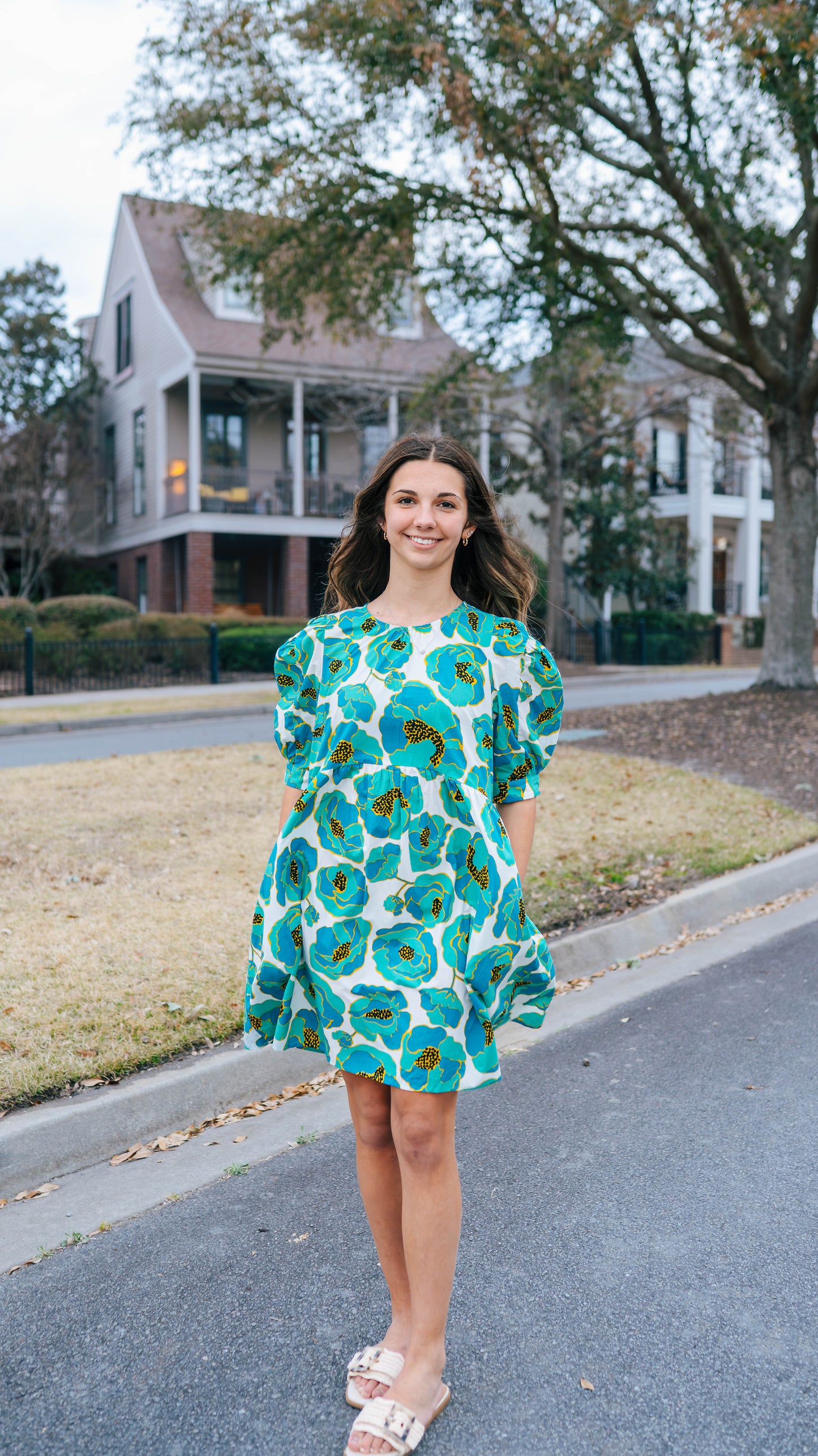 Gigio - Printed Round Neck Mini Dress with Cuffed Puff Sleeves and Buttoned Back
