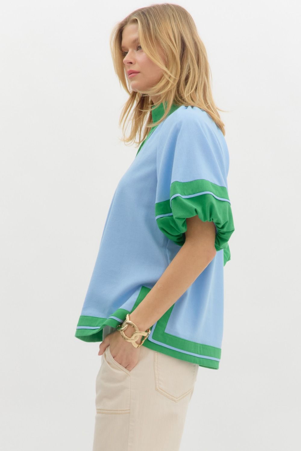 CONTRAST ACCENT TOP