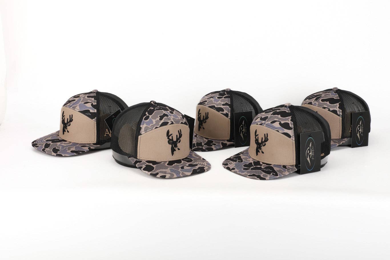 American Flyway Waterfowl - Deer 7 Panel Hardwoods II AFW Style w- 3 D Puff and Black Mesh